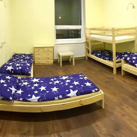 Sokolovna Trutnov Hostel Eksteriør bilde